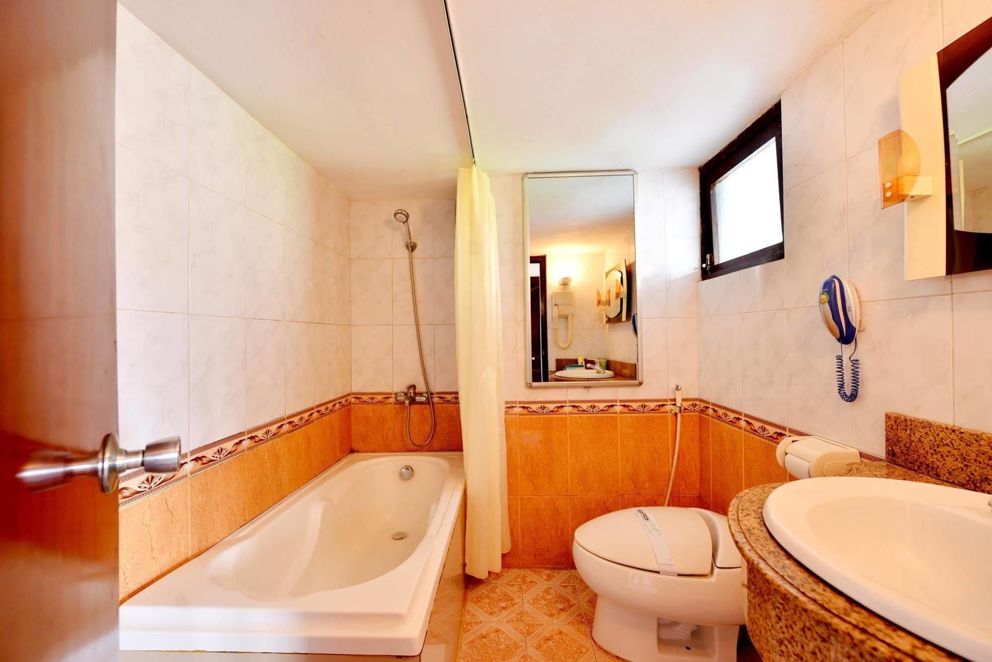 Grand Ha Long Hotel Luaran gambar